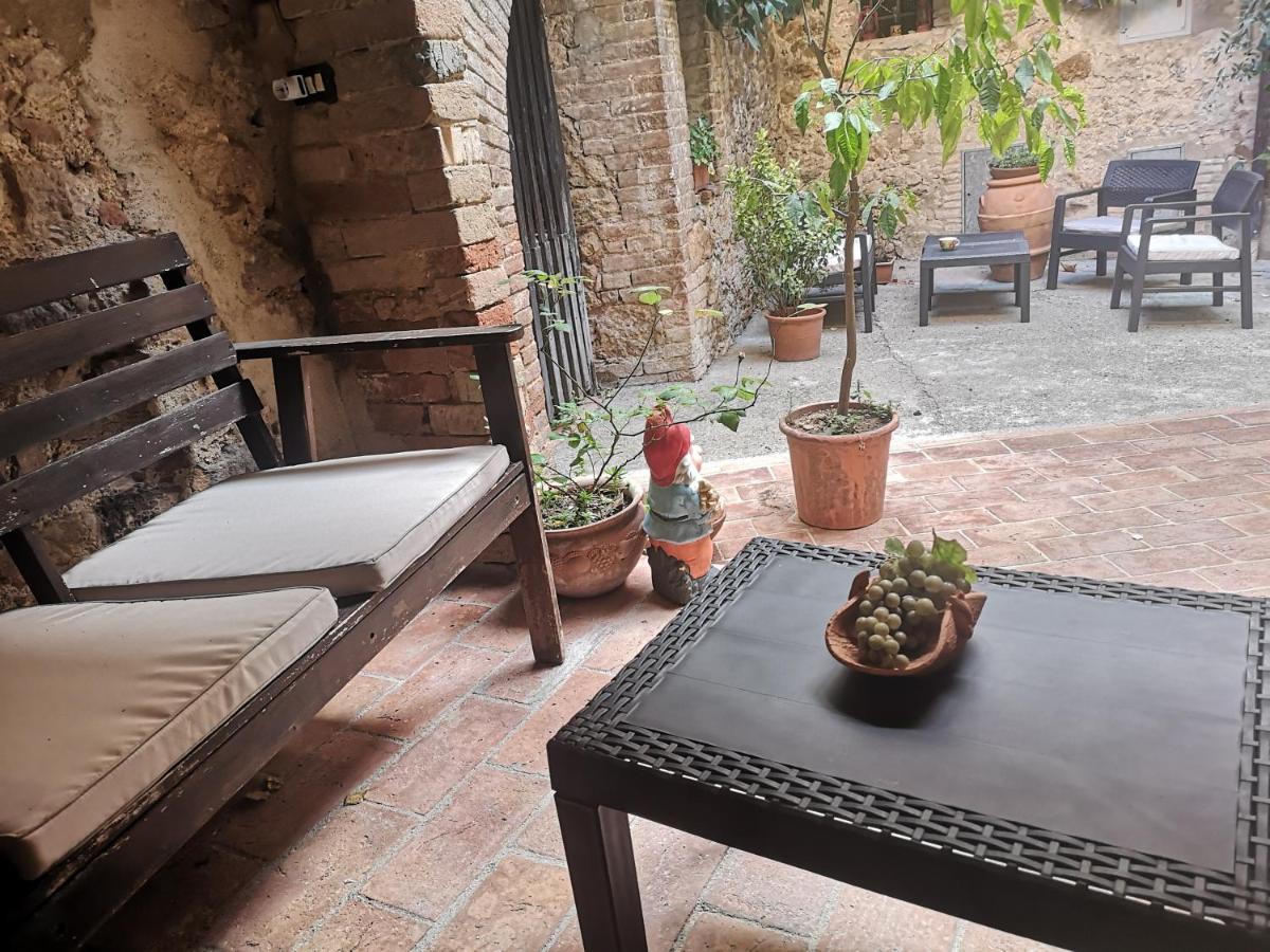Alojamento de Acomodação e Pequeno-almoço Antico Borgo Di Torri Sovicille