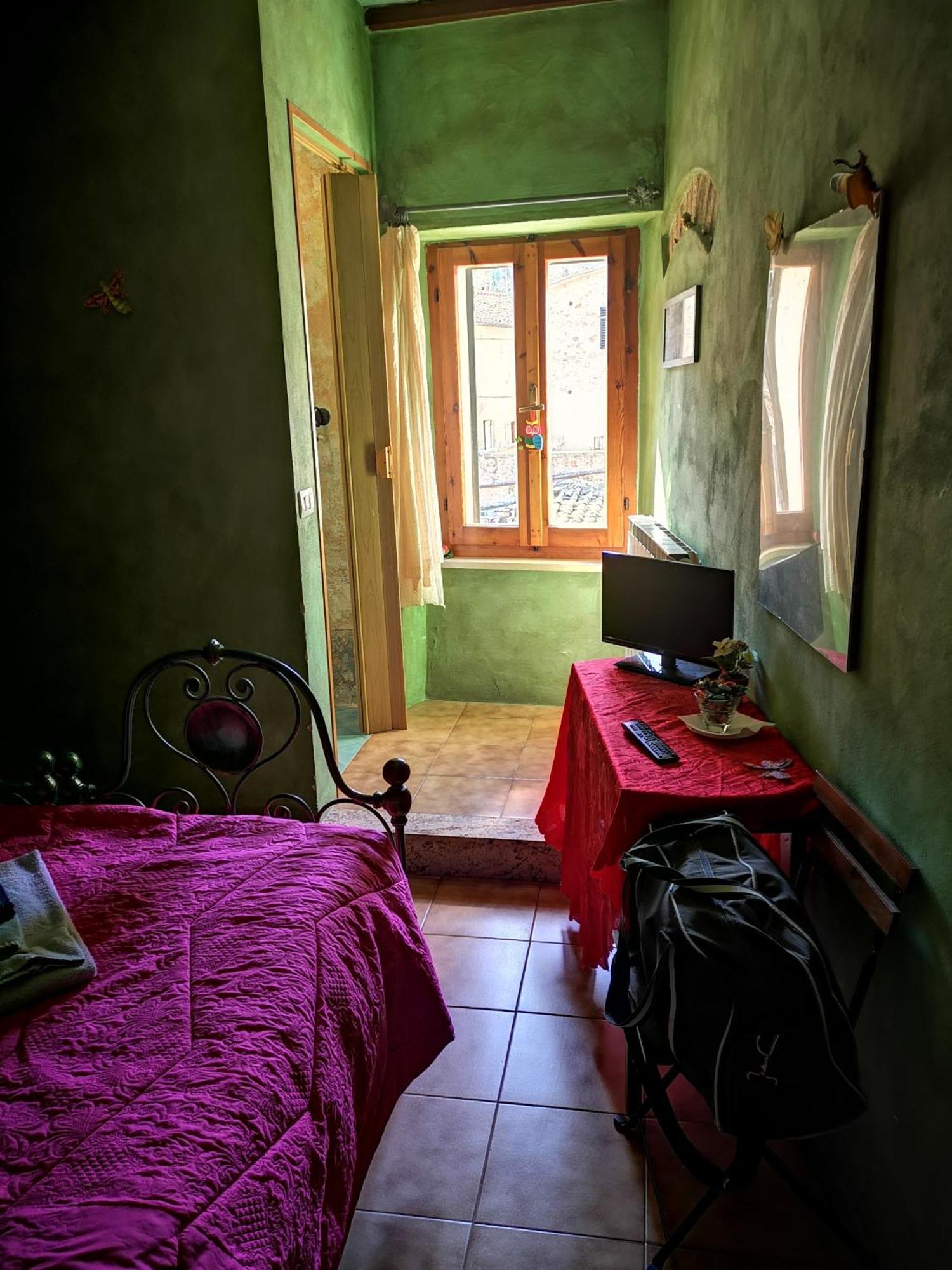 Alojamento de Acomodação e Pequeno-almoço Antico Borgo Di Torri 3*